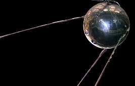 Скорость искусственного спутника Земли и другие его особенности
